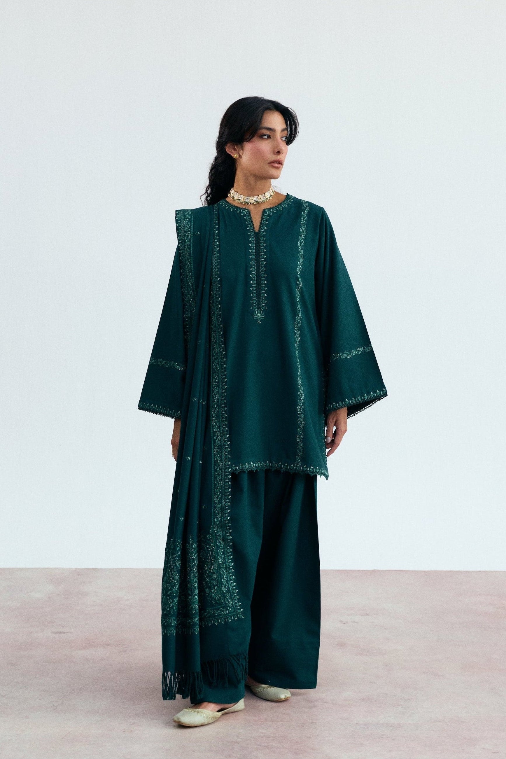 mannam premium pakistani winter ensemble