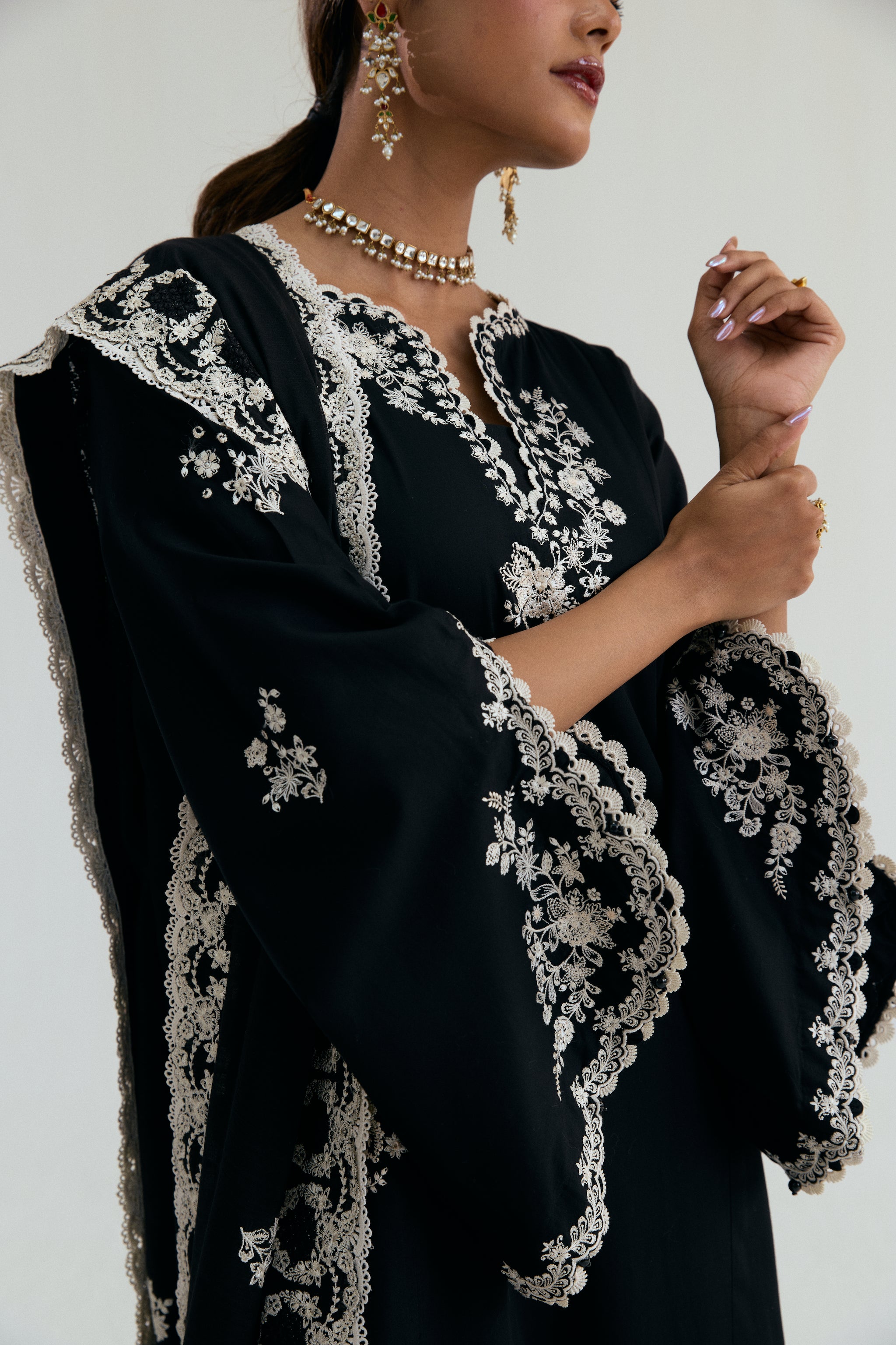 Two-tone ivory Pakistani casual outfit Ideal for Eid and evening occasions.