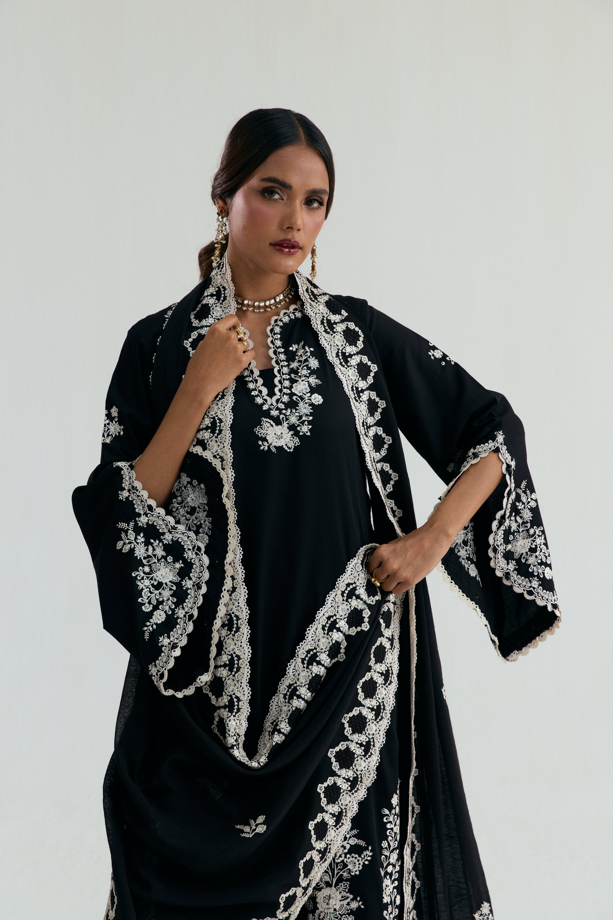 Two-tone ivory Pakistani casual outfit Ideal for Eid and evening occasions.