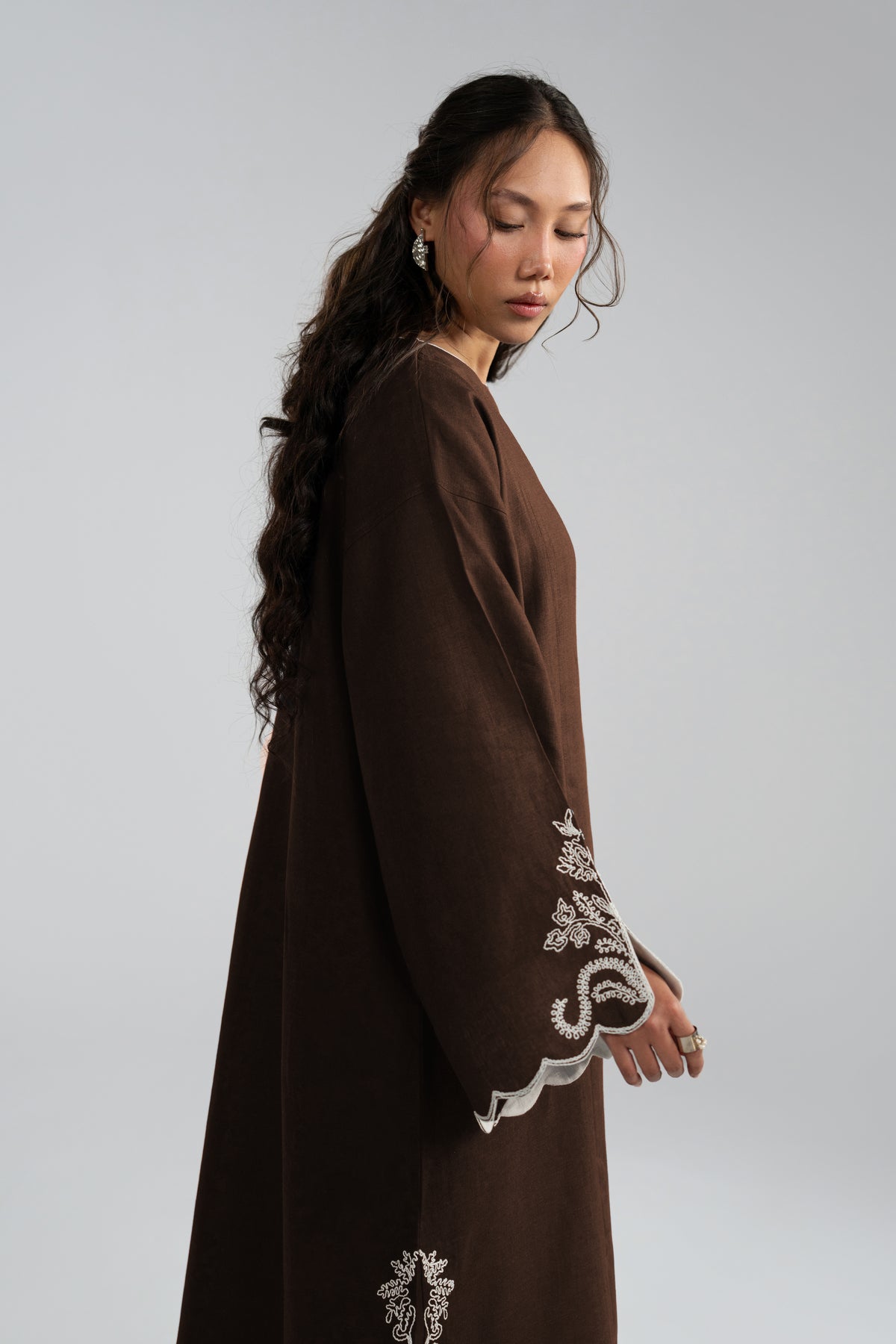 Slit sleeve and dori embroidery detail on Cinnamon Set kaftan
