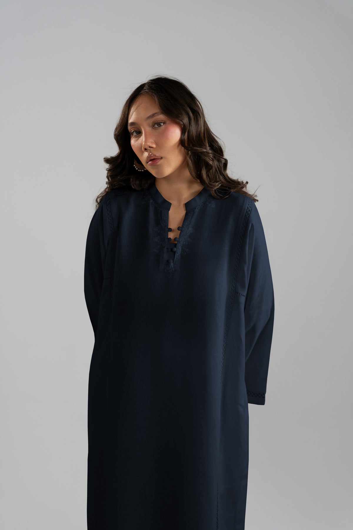 Close-up of Nova Set neckline and aari embroidery detail